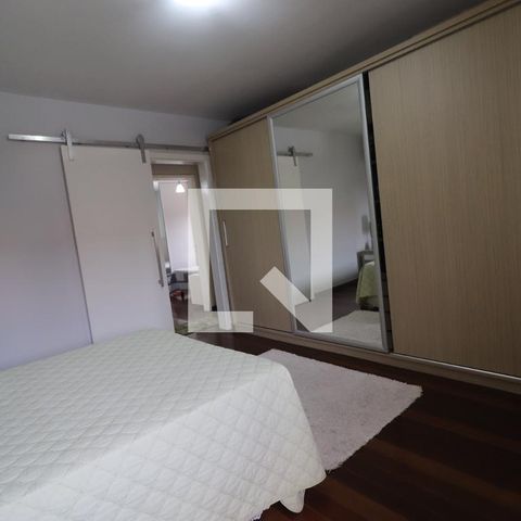 Casa à venda com 204m², 4 quartos e 2 vagasSuíte