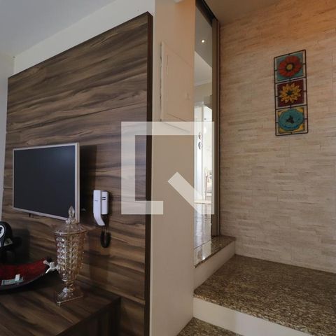 Casa à venda com 204m², 4 quartos e 2 vagasDetalhe