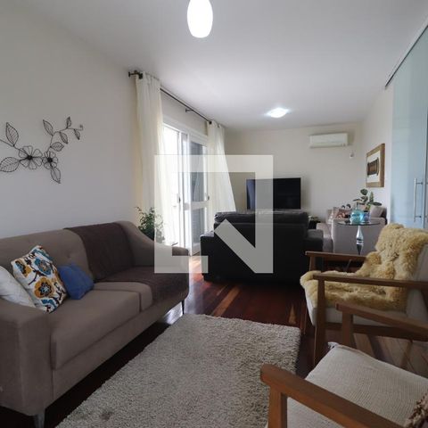 Casa à venda com 204m², 4 quartos e 2 vagassala