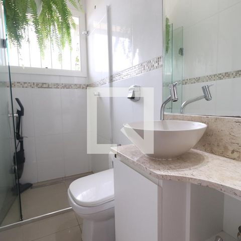 Casa à venda com 204m², 4 quartos e 2 vagasBanheiro