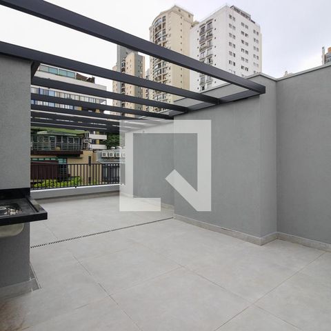 Casa de condomínio à venda com 225m², 3 quartos e 2 vagas Casa de condomínio à venda com 225m², 3 quartos e 2 vagasTerraço