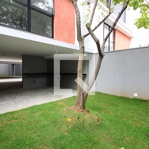 Casa de condomínio à venda com 225m², 3 quartos e 2 vagas Casa de condomínio à venda com 225m², 3 quartos e 2 vagasJardim