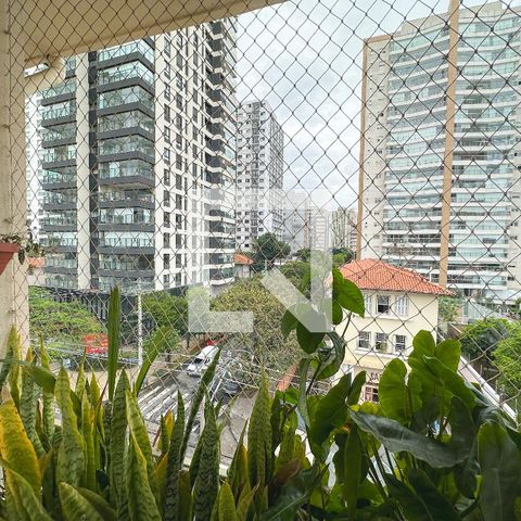 Apartamento à venda com 96m², 3 quartos e 1 vaga Apartamento à venda com 96m², 3 quartos e 1 vagaVista/Quarto 3
