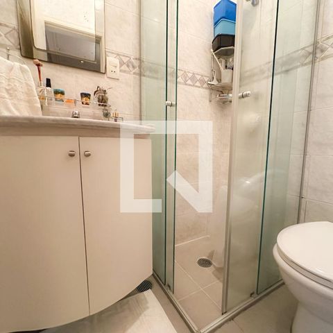 Apartamento à venda com 96m², 3 quartos e 1 vaga Apartamento à venda com 96m², 3 quartos e 1 vagaBanheiro Social