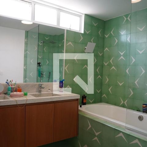 Apartamento para alugar com 170m², 3 quartos e 2 vagasBanheiro