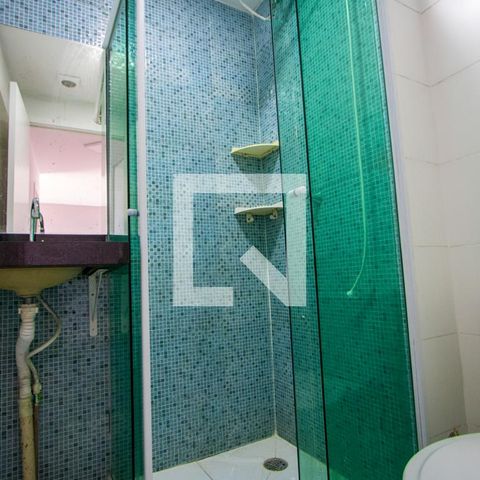 Apartamento à venda com 35m², 2 quartos e sem vaga Apartamento à venda com 35m², 2 quartos e sem vagaBanheiro