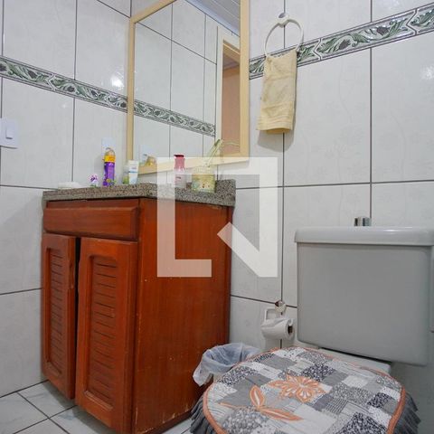 Casa à venda com 170m², 4 quartos e 2 vagasBanheiro Corredor