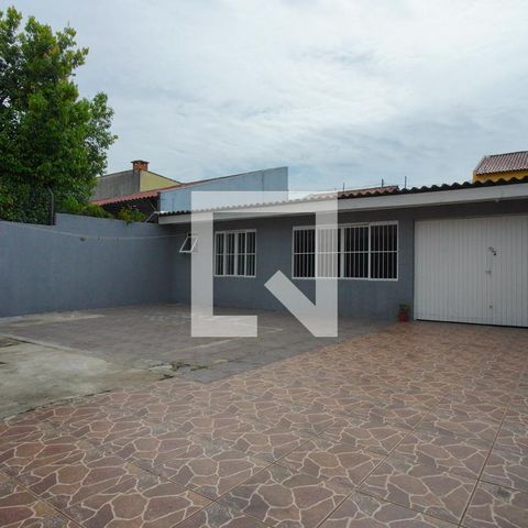 Casa à venda com 170m², 4 quartos e 2 vagasQuintal - Fundos