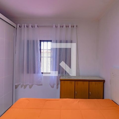 Casa à venda com 248m², 4 quartos e 2 vagas Casa à venda com 248m², 4 quartos e 2 vagasQuarto 1