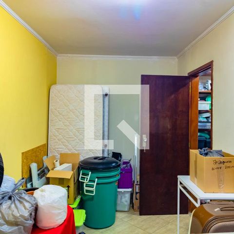 Casa à venda com 248m², 4 quartos e 2 vagas Casa à venda com 248m², 4 quartos e 2 vagasQuarto 1 casa 3
