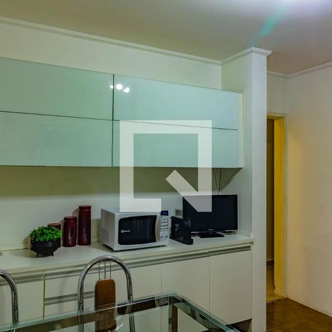 Casa à venda com 248m², 4 quartos e 2 vagas Casa à venda com 248m², 4 quartos e 2 vagasCozinha