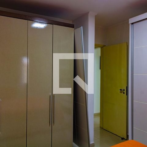 Casa à venda com 248m², 4 quartos e 2 vagas Casa à venda com 248m², 4 quartos e 2 vagasQuarto 1