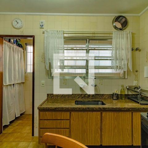 Casa à venda com 248m², 4 quartos e 2 vagas Casa à venda com 248m², 4 quartos e 2 vagasCozinha casa 2