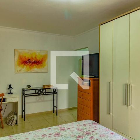 Casa à venda com 248m², 4 quartos e 2 vagas Casa à venda com 248m², 4 quartos e 2 vagasQuarto 2 casa 2