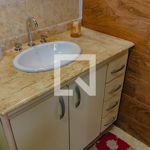 Casa à venda com 248m², 4 quartos e 2 vagas Casa à venda com 248m², 4 quartos e 2 vagasBanheiro Quarto 2 casa 2