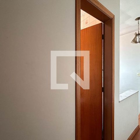 Casa à venda com 139m², 3 quartos e 2 vagasCorredor