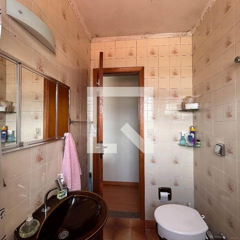 Casa à venda com 139m², 3 quartos e 2 vagasBanheiro 1
