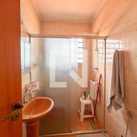 Casa à venda com 139m², 3 quartos e 2 vagasBanheiro da Suíte