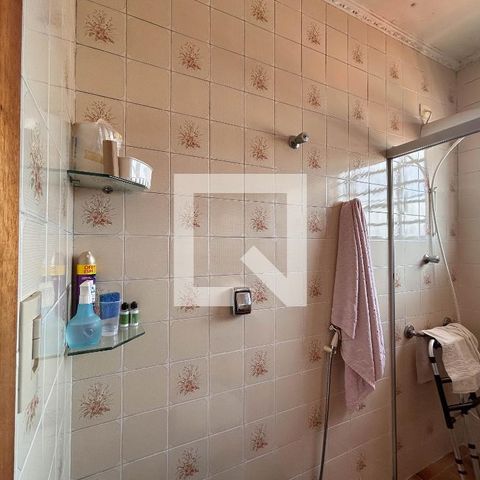 Casa à venda com 139m², 3 quartos e 2 vagasBanheiro 1