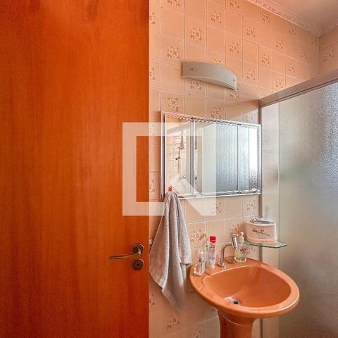 Casa à venda com 139m², 3 quartos e 2 vagasBanheiro da Suíte 