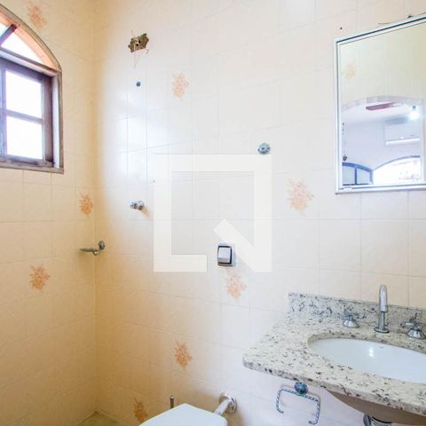 Casa para alugar com 278m², 3 quartos e 5 vagasBanheiro do quarto 1