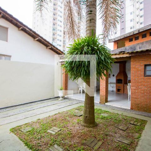 Casa para alugar com 278m², 3 quartos e 5 vagasQuintal
