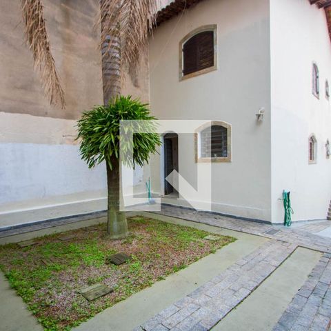 Casa para alugar com 278m², 3 quartos e 5 vagasQuintal