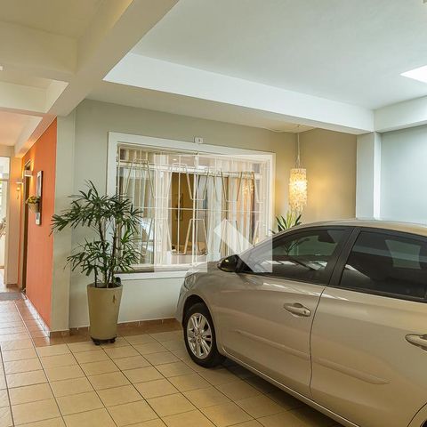 Casa à venda com 157m², 3 quartos e 2 vagas Casa à venda com 157m², 3 quartos e 2 vagasGaragem