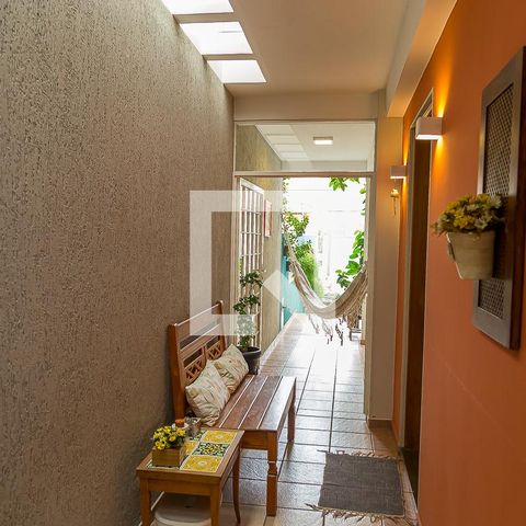 Casa à venda com 157m², 3 quartos e 2 vagas Casa à venda com 157m², 3 quartos e 2 vagasCorredor Externo