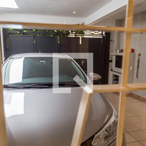 Casa à venda com 157m², 3 quartos e 2 vagas Casa à venda com 157m², 3 quartos e 2 vagasVista da Sala
