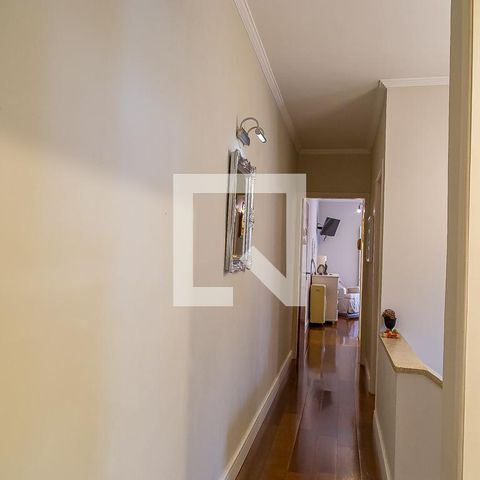 Casa à venda com 157m², 3 quartos e 2 vagas Casa à venda com 157m², 3 quartos e 2 vagasCorredor
