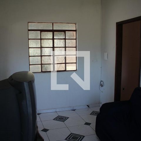Casa à venda com 70m², 4 quartos e sem vagaSala