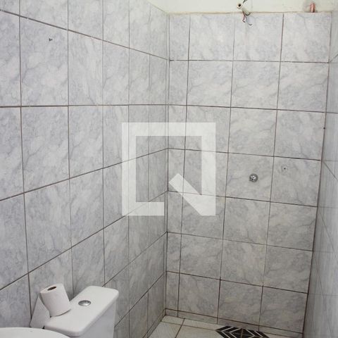 Casa à venda com 70m², 4 quartos e sem vagaBanheiro