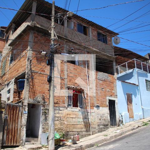 Casa à venda com 70m², 4 quartos e sem vagaFachada