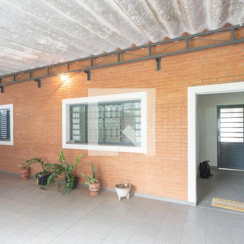 Casa à venda com 134m², 3 quartos e 2 vagas Casa à venda com 134m², 3 quartos e 2 vagasGaragem