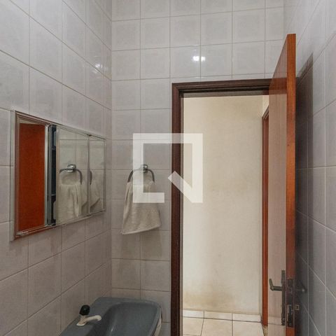 Casa à venda com 134m², 3 quartos e 2 vagas Casa à venda com 134m², 3 quartos e 2 vagasCasa 2 - Banheiro