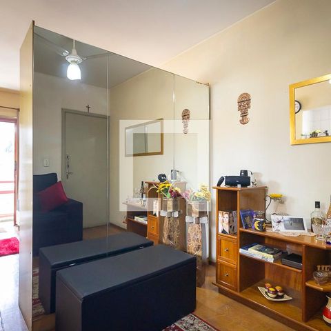 Studio à venda com 48m², 1 quarto e 1 vaga Studio à venda com 48m², 1 quarto e 1 vagaSala