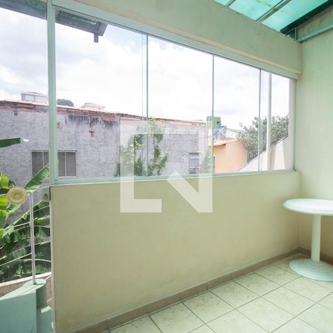 Casa à venda com 126m², 2 quartos e 3 vagas Casa à venda com 126m², 2 quartos e 3 vagasVaranda