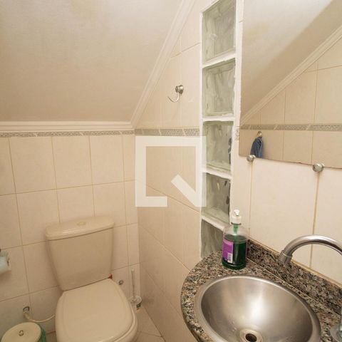 Casa à venda com 126m², 2 quartos e 3 vagas Casa à venda com 126m², 2 quartos e 3 vagasLavabo