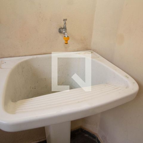 Casa à venda com 126m², 2 quartos e 3 vagas Casa à venda com 126m², 2 quartos e 3 vagasÁrea de Serviço