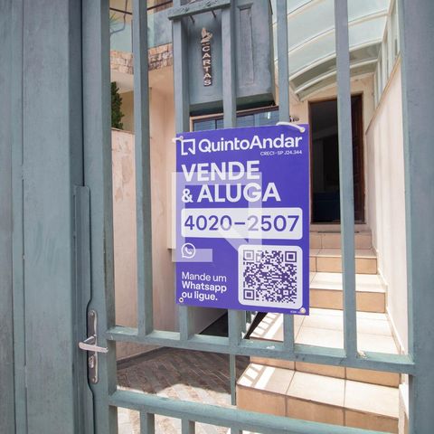 Casa à venda com 126m², 2 quartos e 3 vagas Casa à venda com 126m², 2 quartos e 3 vagasPlaca