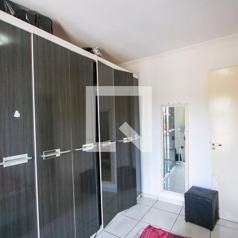 Casa à venda com 72m², 4 quartos e 2 vagas Casa à venda com 72m², 4 quartos e 2 vagasQuarto 1