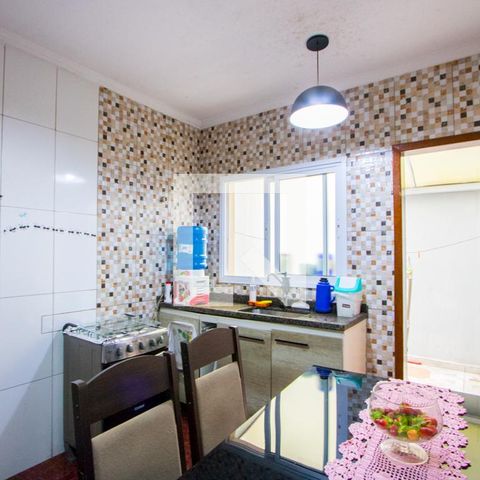 Casa à venda com 72m², 4 quartos e 2 vagas Casa à venda com 72m², 4 quartos e 2 vagasCozinha