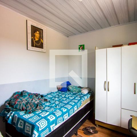 Casa à venda com 72m², 4 quartos e 2 vagas Casa à venda com 72m², 4 quartos e 2 vagasQuarto 3