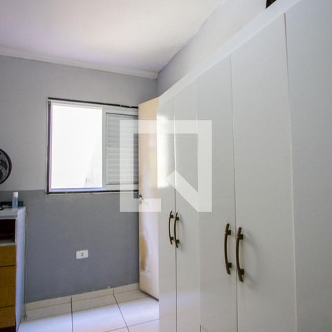 Casa à venda com 72m², 4 quartos e 2 vagas Casa à venda com 72m², 4 quartos e 2 vagasQuarto 2