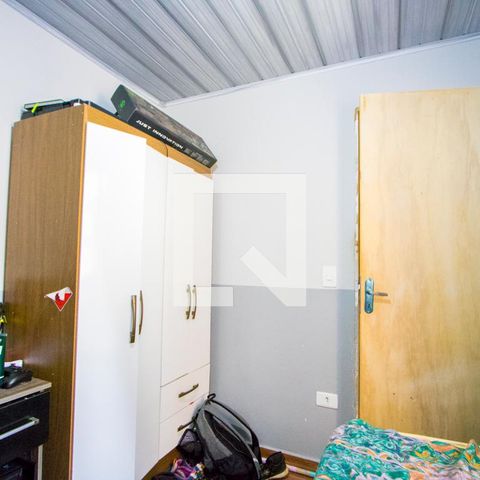 Casa à venda com 72m², 4 quartos e 2 vagas Casa à venda com 72m², 4 quartos e 2 vagasQuarto 4