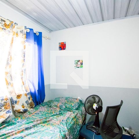 Casa à venda com 72m², 4 quartos e 2 vagas Casa à venda com 72m², 4 quartos e 2 vagasQuarto 4