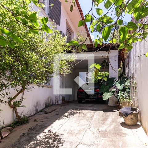 Casa à venda com 400m², 3 quartos e 10 vagas Casa à venda com 400m², 3 quartos e 10 vagasGaragem
