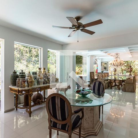 Casa à venda com 400m², 3 quartos e 10 vagas Casa à venda com 400m², 3 quartos e 10 vagasSala 2