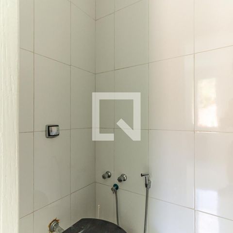 Casa à venda com 400m², 3 quartos e 10 vagas Casa à venda com 400m², 3 quartos e 10 vagasBanheiro da Suíte 3